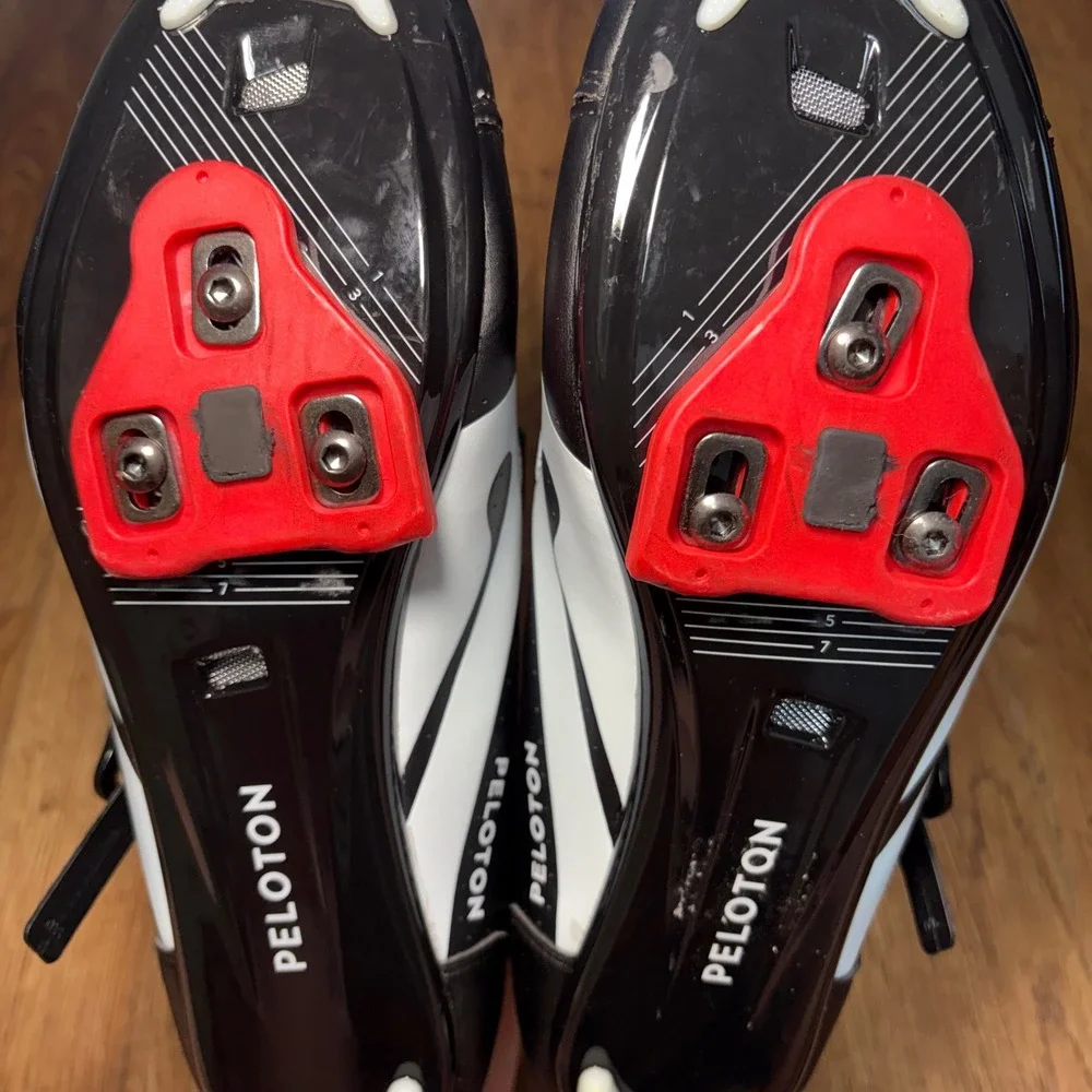 Peloton Cycling Shoes Black Red Size 43 Delta Cleats Mens US 10 Women's US 12‎